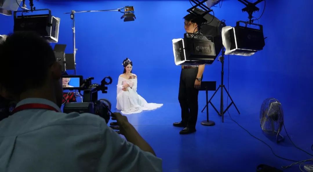 博格对战麦肯罗